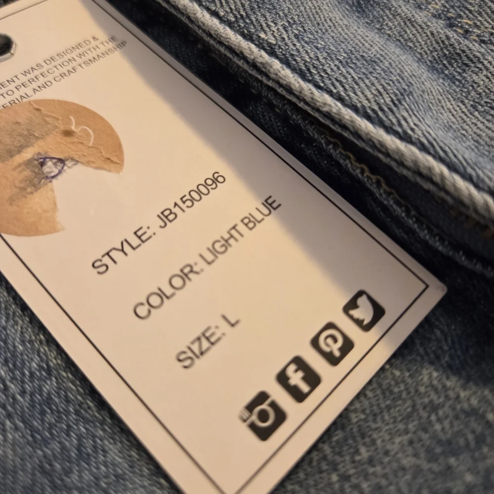 Judy Blue Light Blue Jean Shorts - Picture 9 of 9